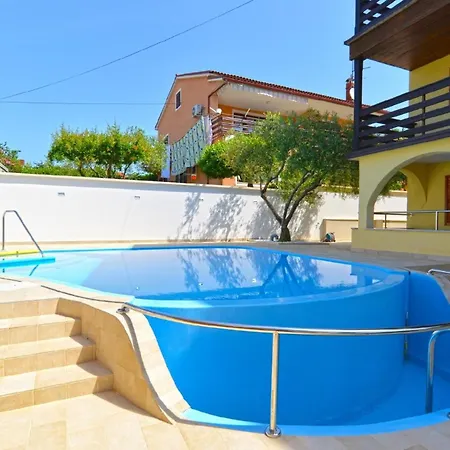 Fuer 3 Personen Ca 30 Qm In Stancija Vinjeri Novigrad, Istrien Istrische Riviera Apartment Karpinjan